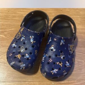 Disney Blue Crocs woman’s size 6